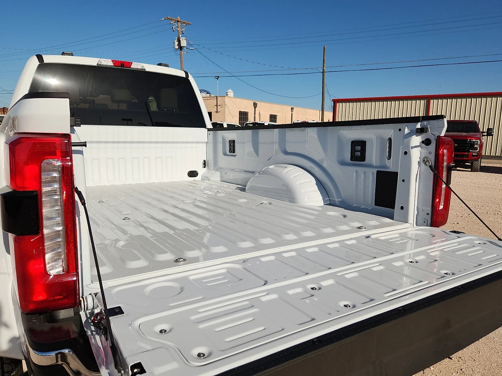 New 2026 Oxford White Ford Lariat image 12