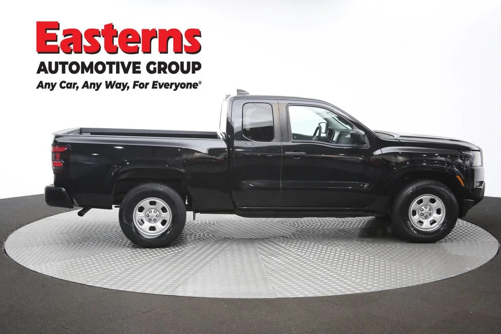 Used 2022 Black Nissan S image 42