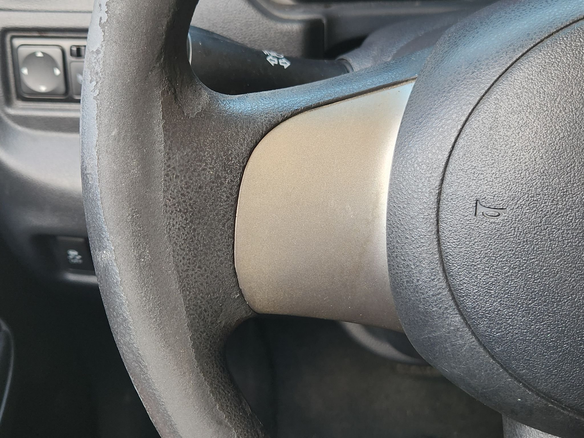 Used 2014 Titanium Nissan SV image 28