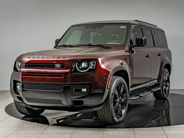 2025 Land Rover Defender 130 X-Dynamic SE