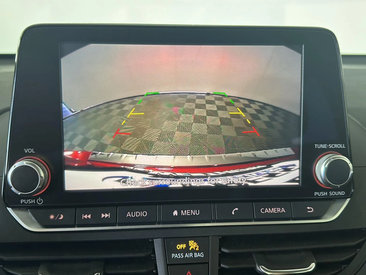 Used 2022 Scarlet Ember Tintcoat Nissan 2.0 SR image 19