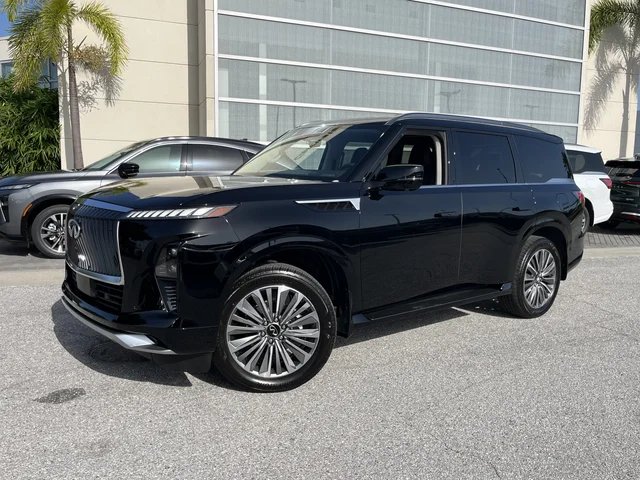 2026 INFINITI QX80 LUXE