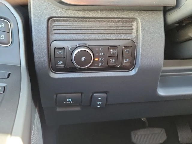 New 2026 Avalanche Ford Lariat image 37