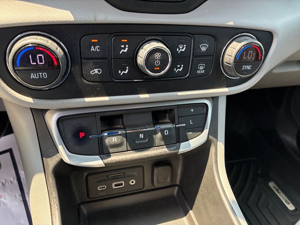 Certified Used 2022 Blue GMC SLT image 13