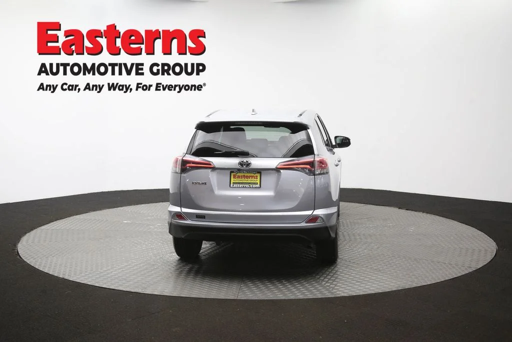 Used 2018 Silver Toyota LE image 36