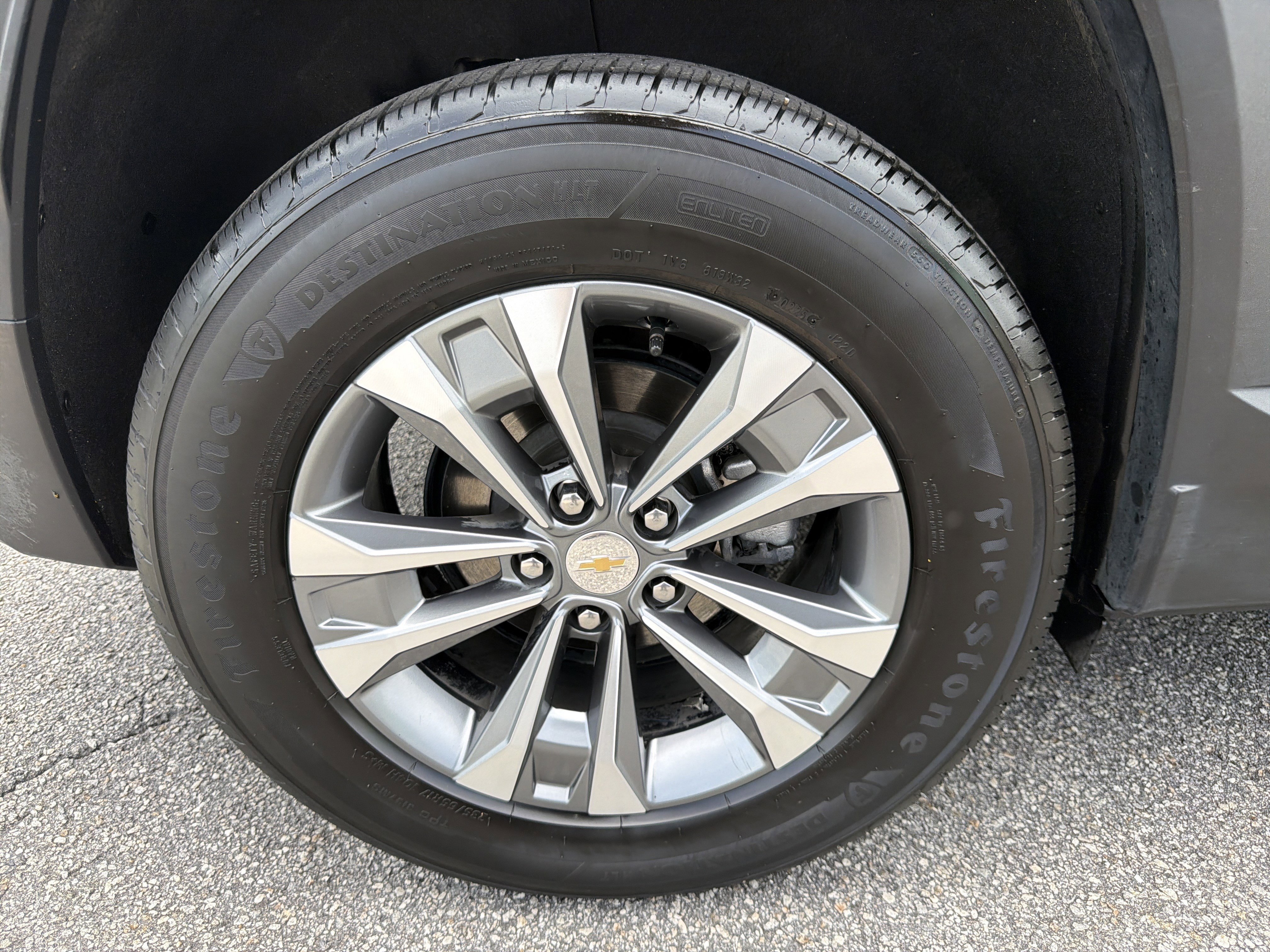 Used 2025 Sterling Gray Metallic Chevrolet LT image 28