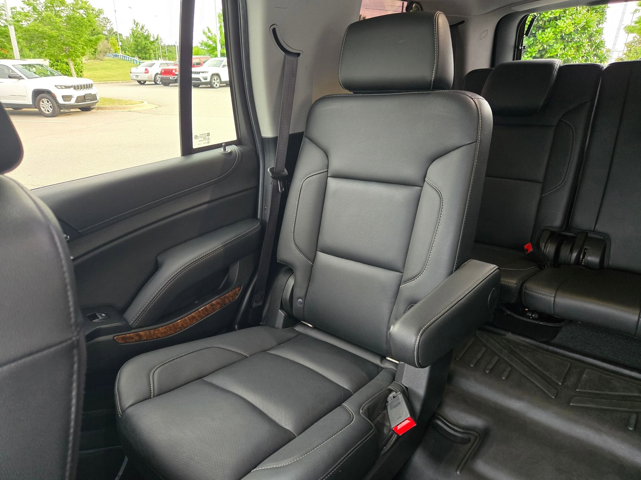 Used 2019 Black Chevrolet Premier image 12