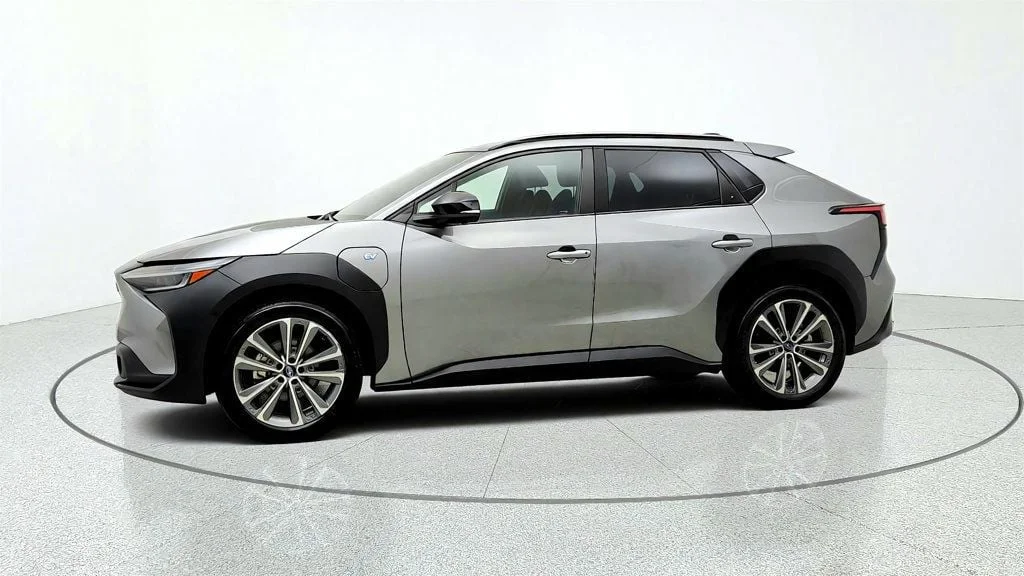 Used 2023 Smoked Carbon Subaru Limited AWD image 8
