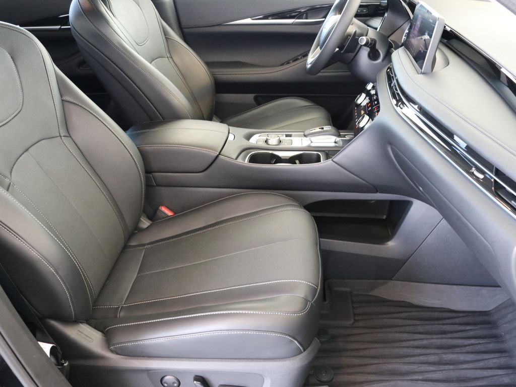 Certified Used 2025 Black INFINITI PURE image 47