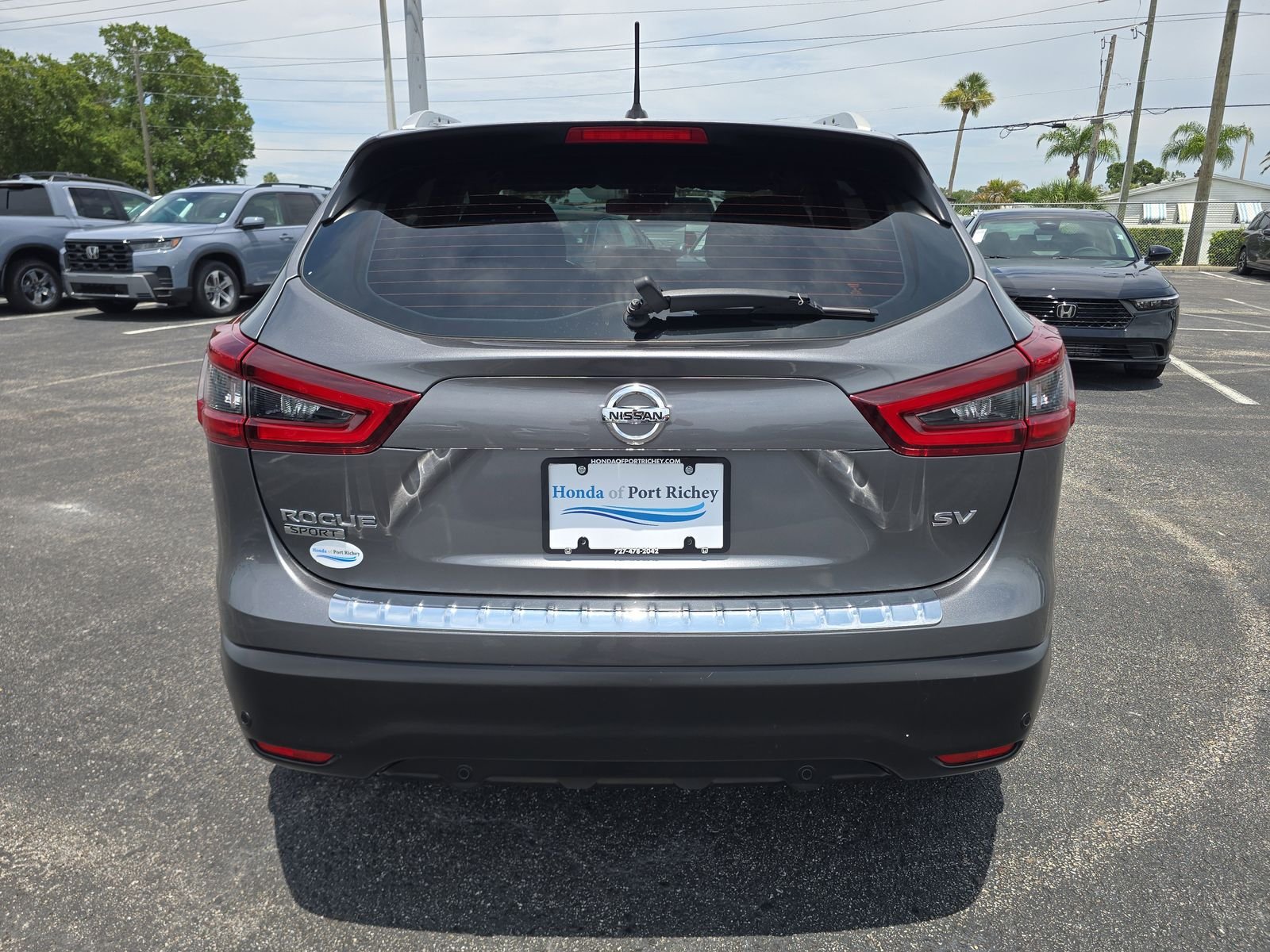 Used 2021 Gray Nissan SV image 5