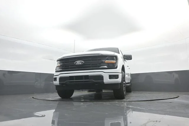 New 2026 Oxford White Ford XLT image 33