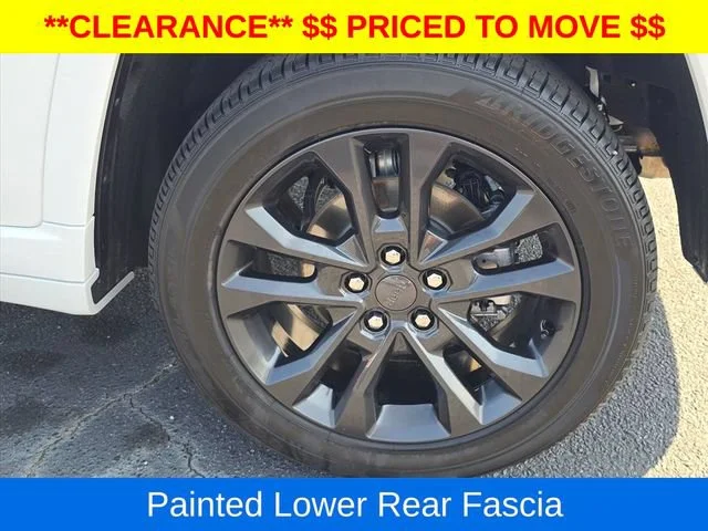 Used 2026 Bright White Clea Jeep Limited Reserve image 33