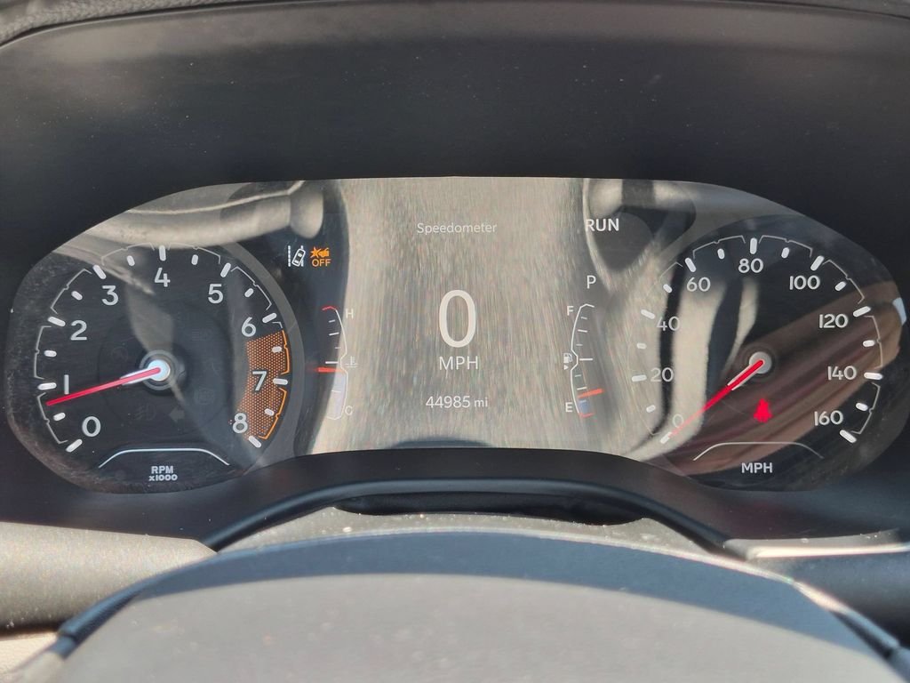 Used 2024 Gray Jeep Limited image 15