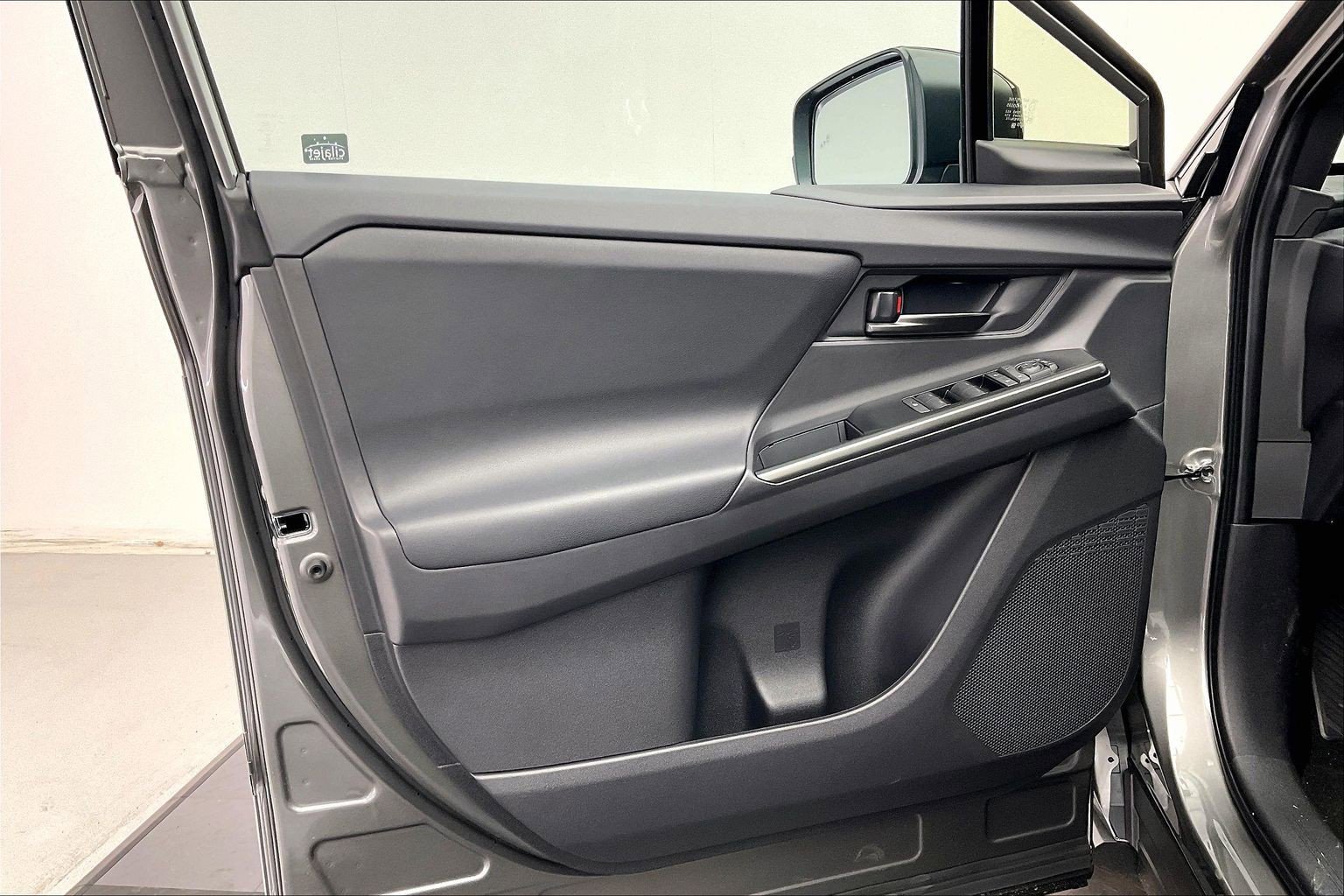 2026 Toyota bZ XLE - Photo 12