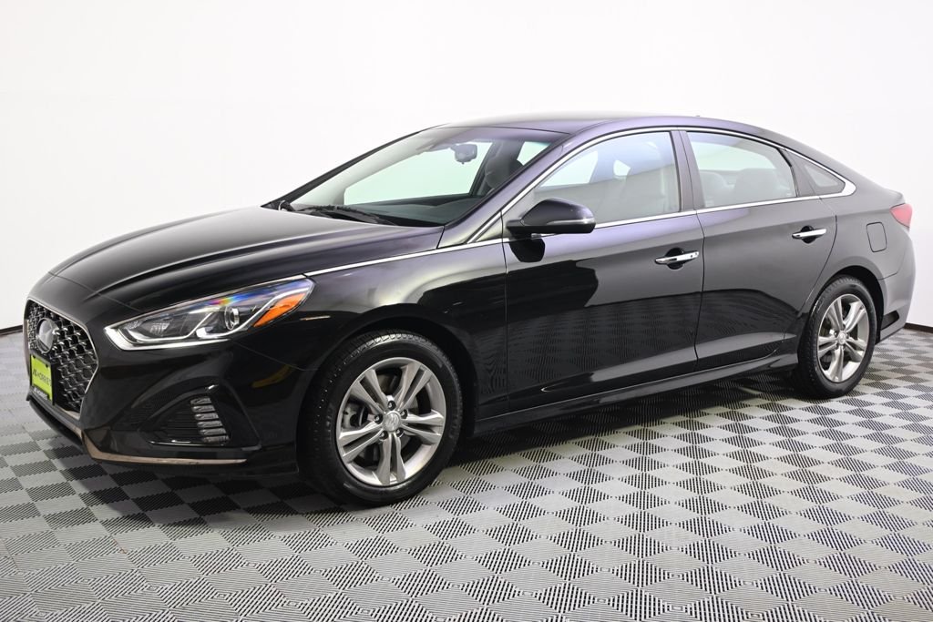Used 2019 Hyundai Sonata SEL with VIN 5NPE34AFXKH818431 for sale in St. Louis Park, Minnesota