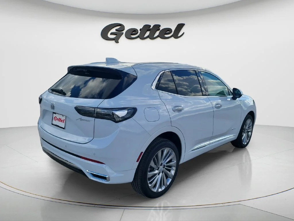 New 2026 Iridescent White Tricoat Buick Avenir image 5