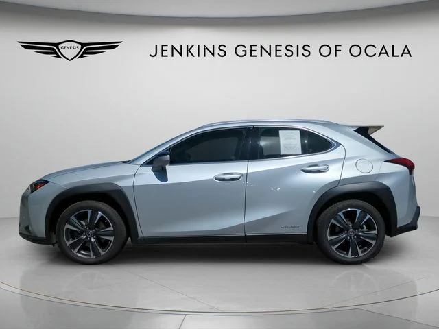 Used 2020 Silver Lexus 250h Base image 4