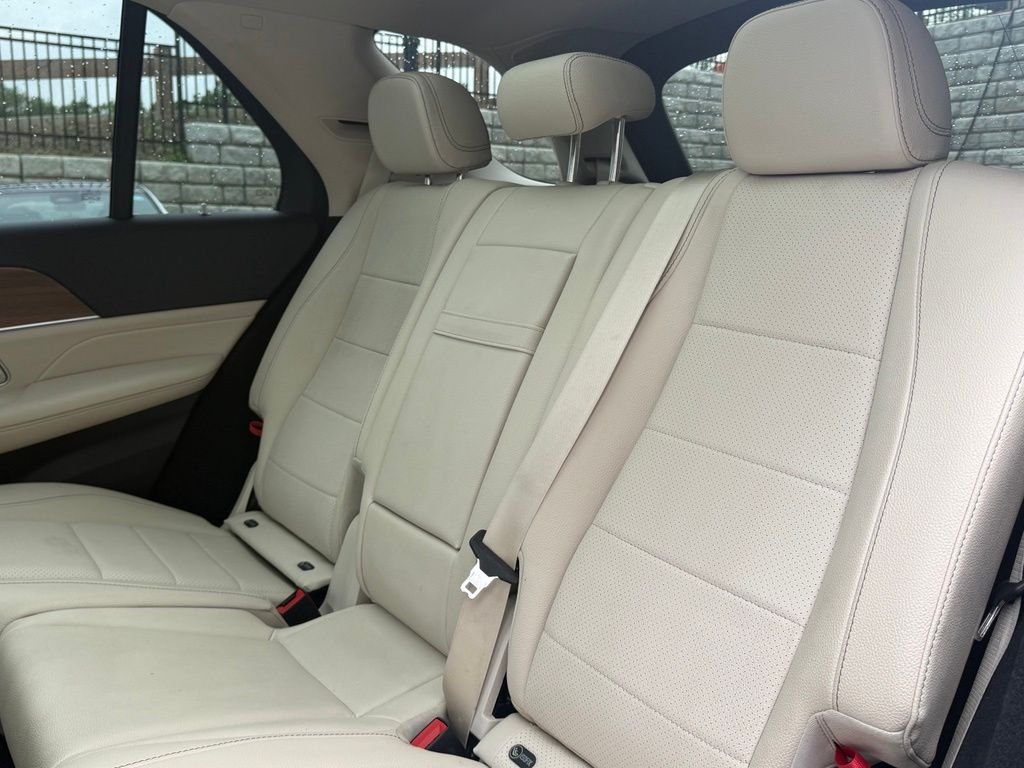 Certified Used 2022 Blue Mercedes-Benz GLE 350 image 25