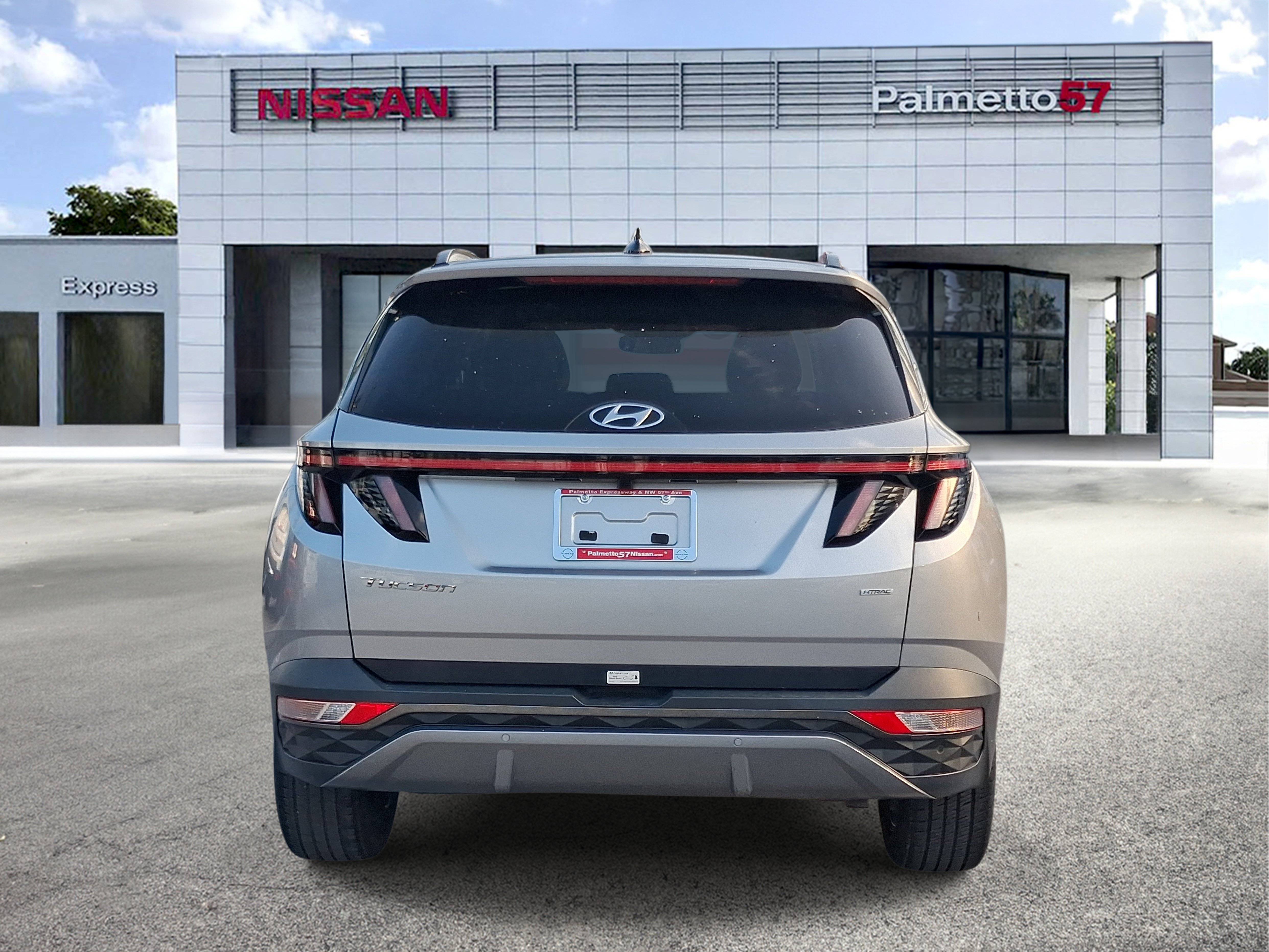 Used 2024 Silver Hyundai Limited image 5