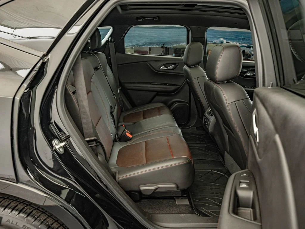 Used 2019 Black Chevrolet RS image 33