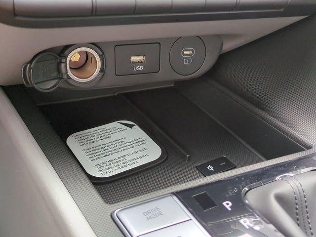 New 2026 Black Hyundai SEL Sport Premium image 20