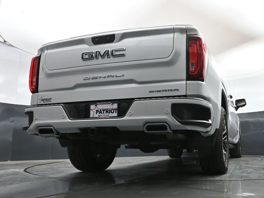 Used 2022 White GMC Denali Ultimate image 47