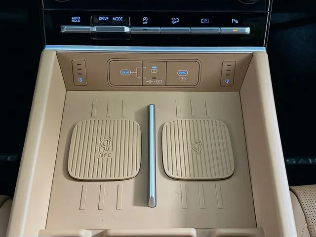 New 2026 Black Hyundai Limited image 19