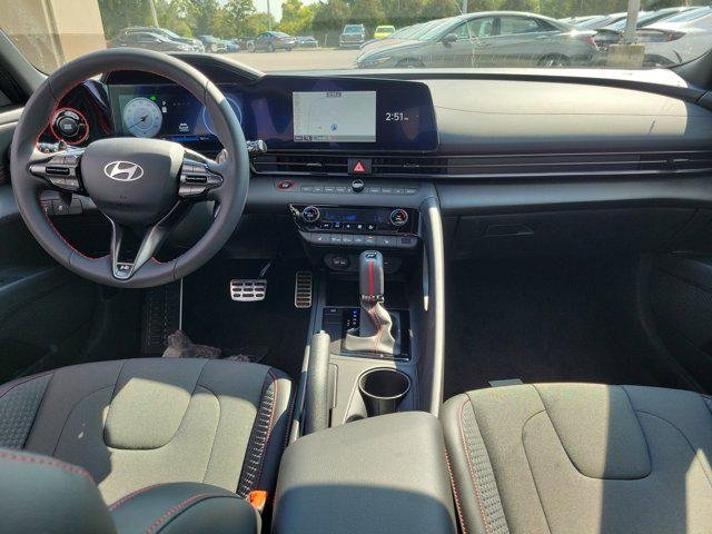 2025 Hyundai Elantra N Line - Photo 9