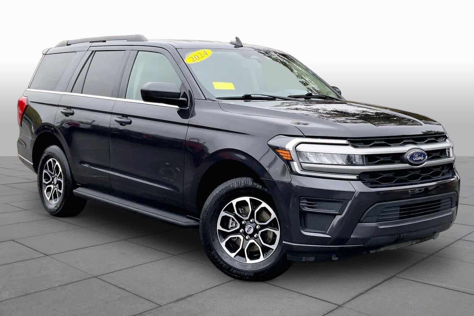 Certified Used 2024 Dark Ford XLT image 3
