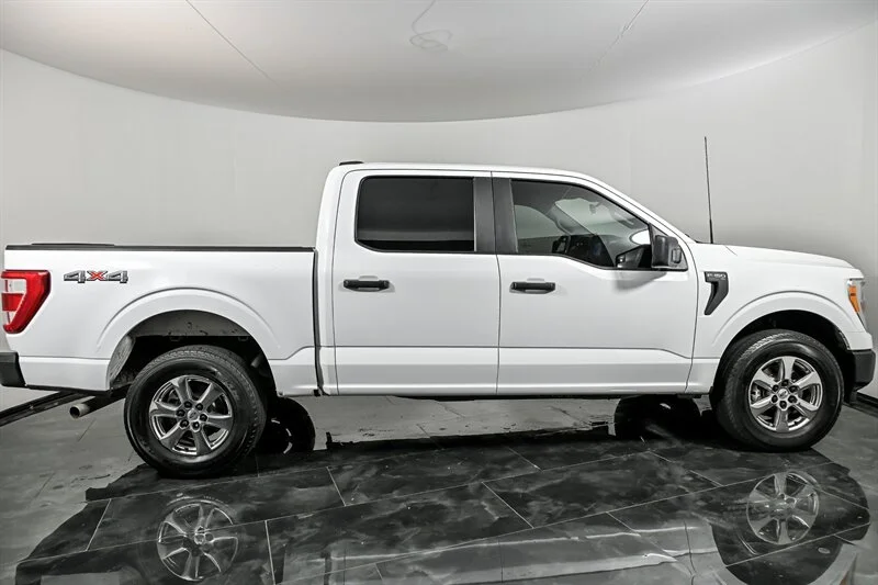 Used 2022 Oxford White Ford XL image 10