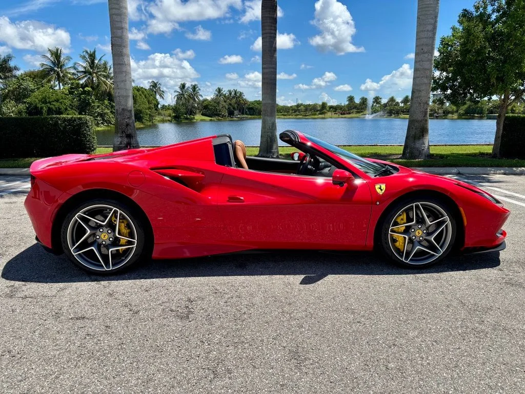 Used 2022 Rosso Corsa Ferrari  image 6