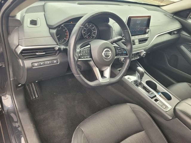 Used 2019 Blue Nissan 2.5 SV image 12