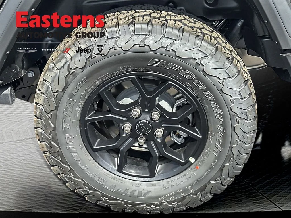 New 2027 Granite Crystal Metallic Clearcoat Jeep Willys image 8