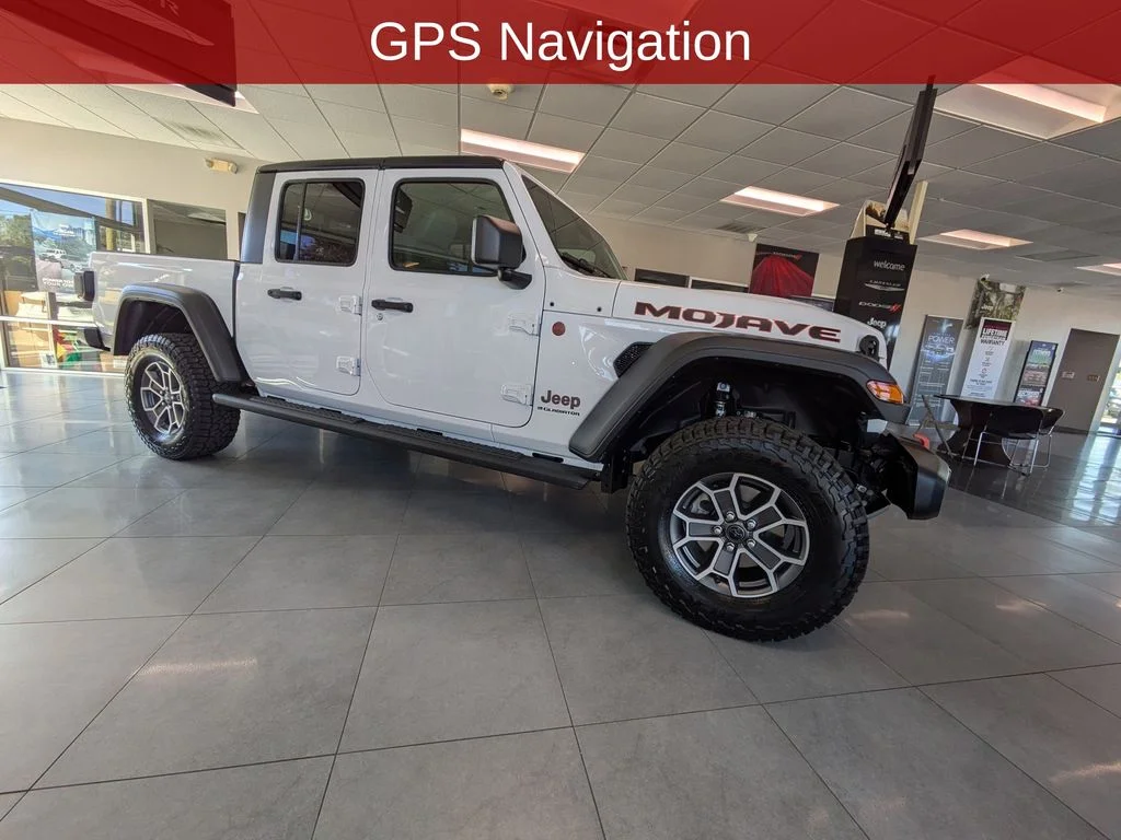 New 2026 Bright White Clear-Coat Exterior Paint Jeep Mojave image 3