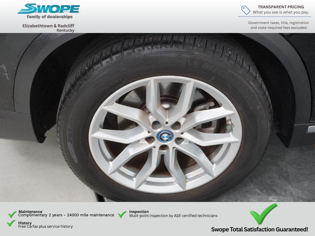 Used 2022 Jet Black BMW xDrive45e image 27