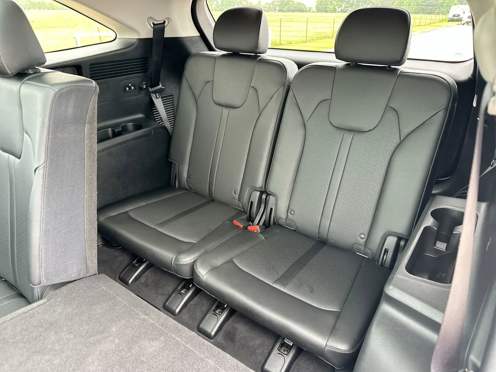 2022 Kia Sorento S - Photo 24