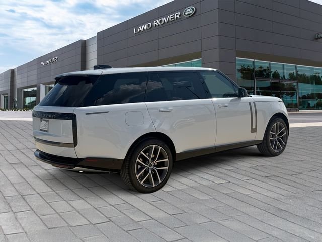 New 2026 Fuji White Land Rover SE image 5