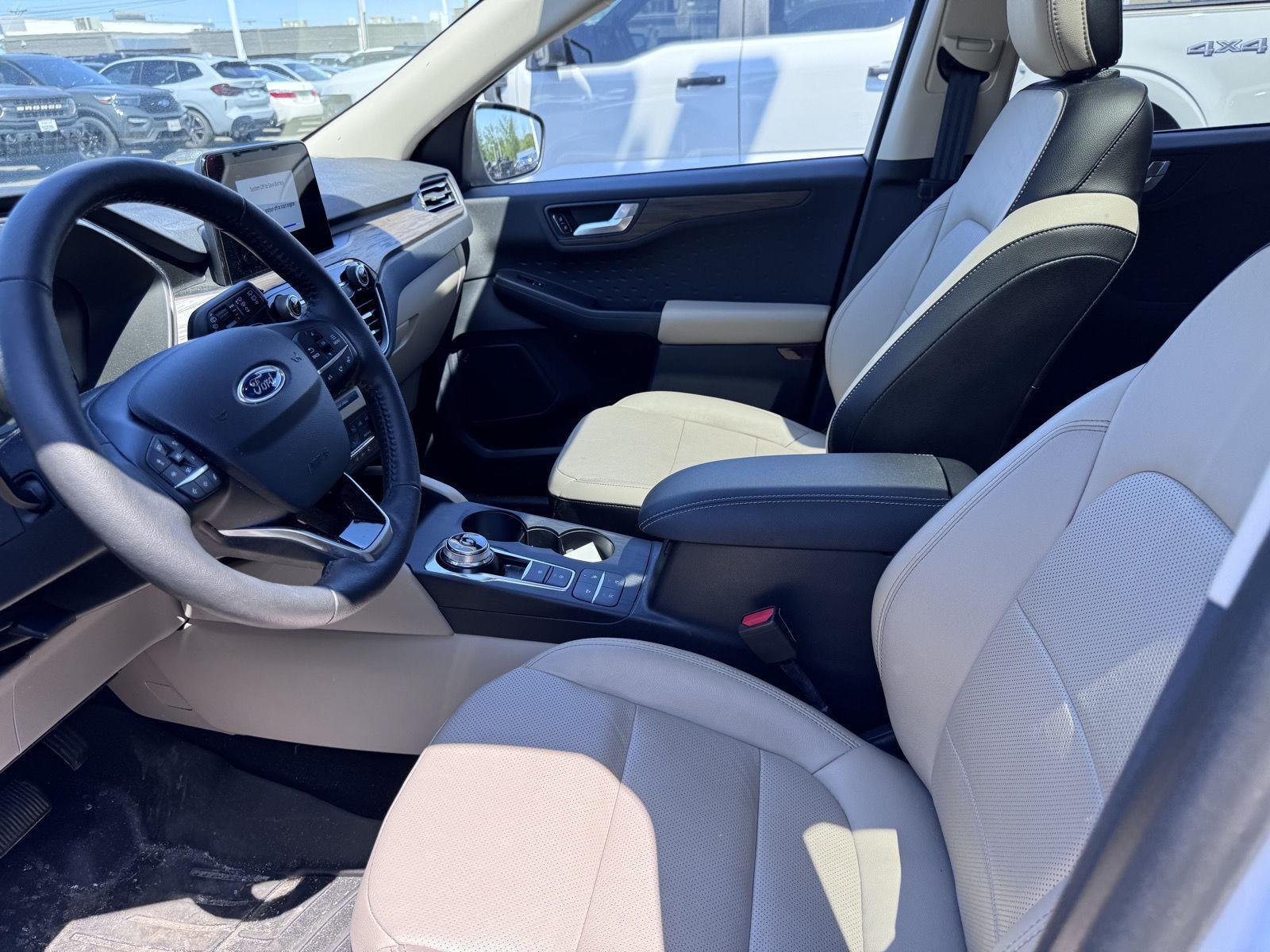 Used 2020 Star White Metallic Tri-Coat Ford Titanium image 7