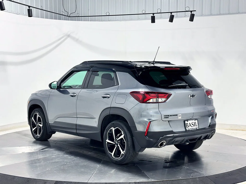 Used 2022 SATIN STEEL METALLIC Chevrolet RS image 13