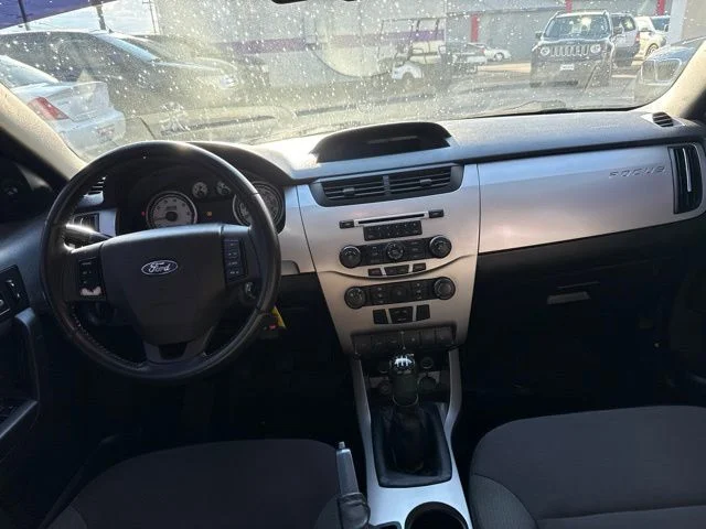 Used 2010 Gray Ford SES image 15
