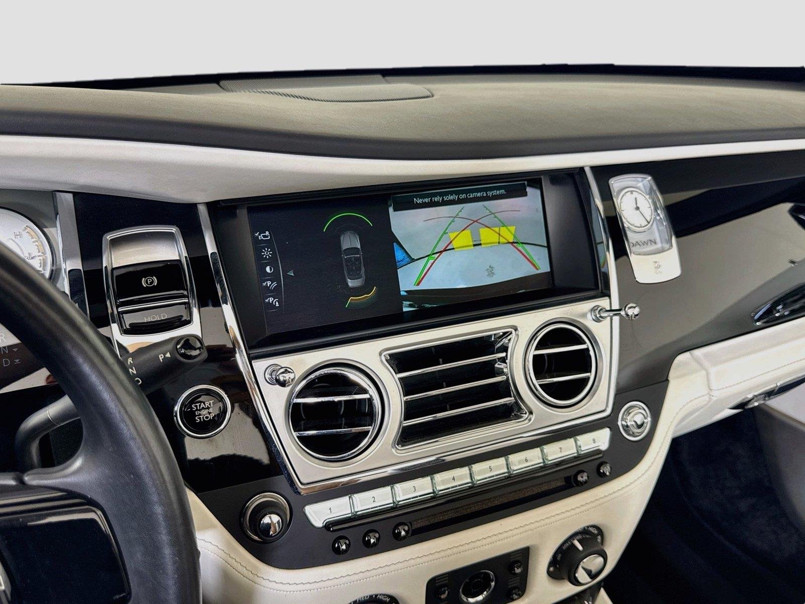 Used 2018 Obsidian Rolls-Royce  image 18