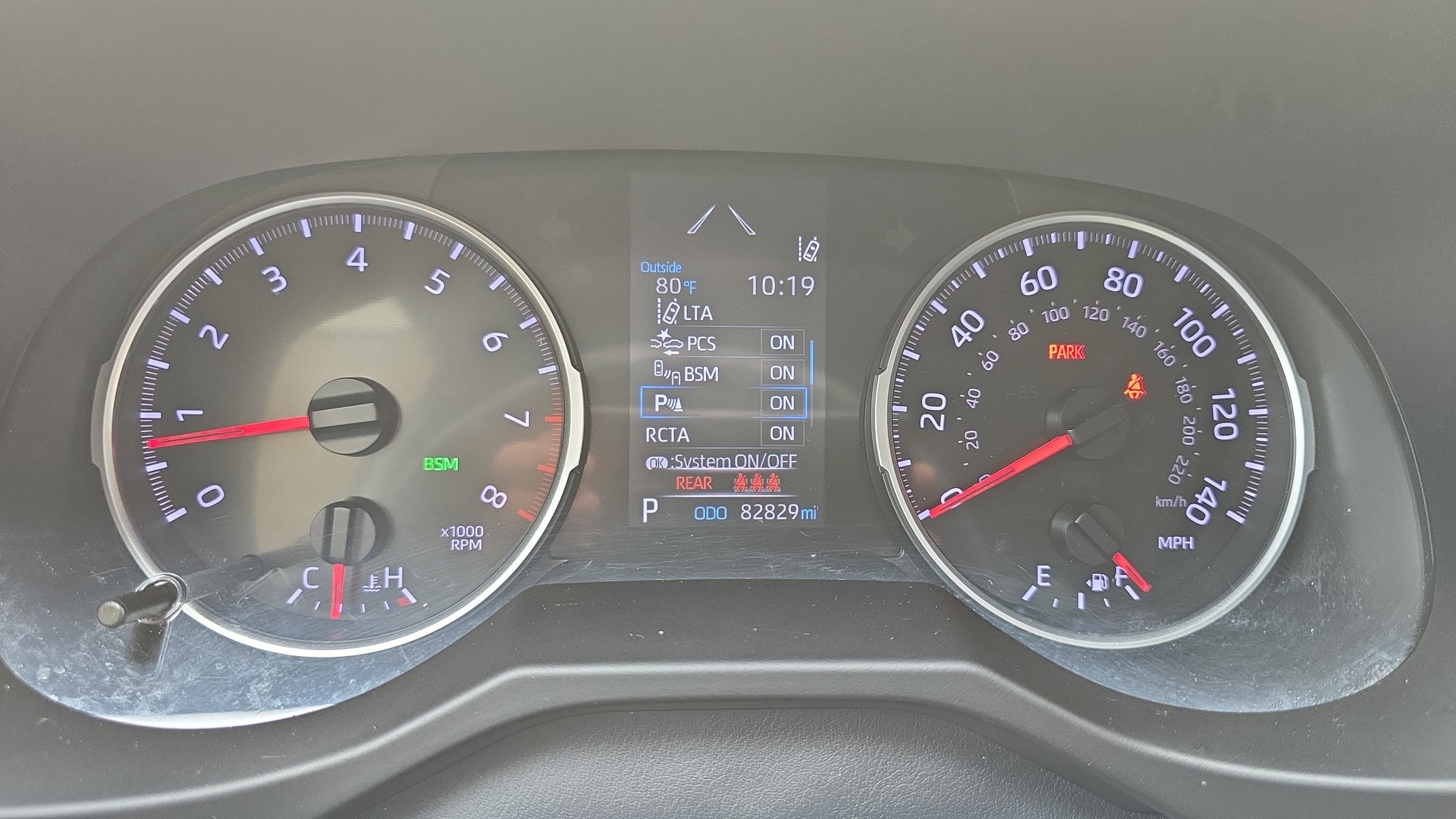 Used 2019 Gray Toyota XLE AWD image 19