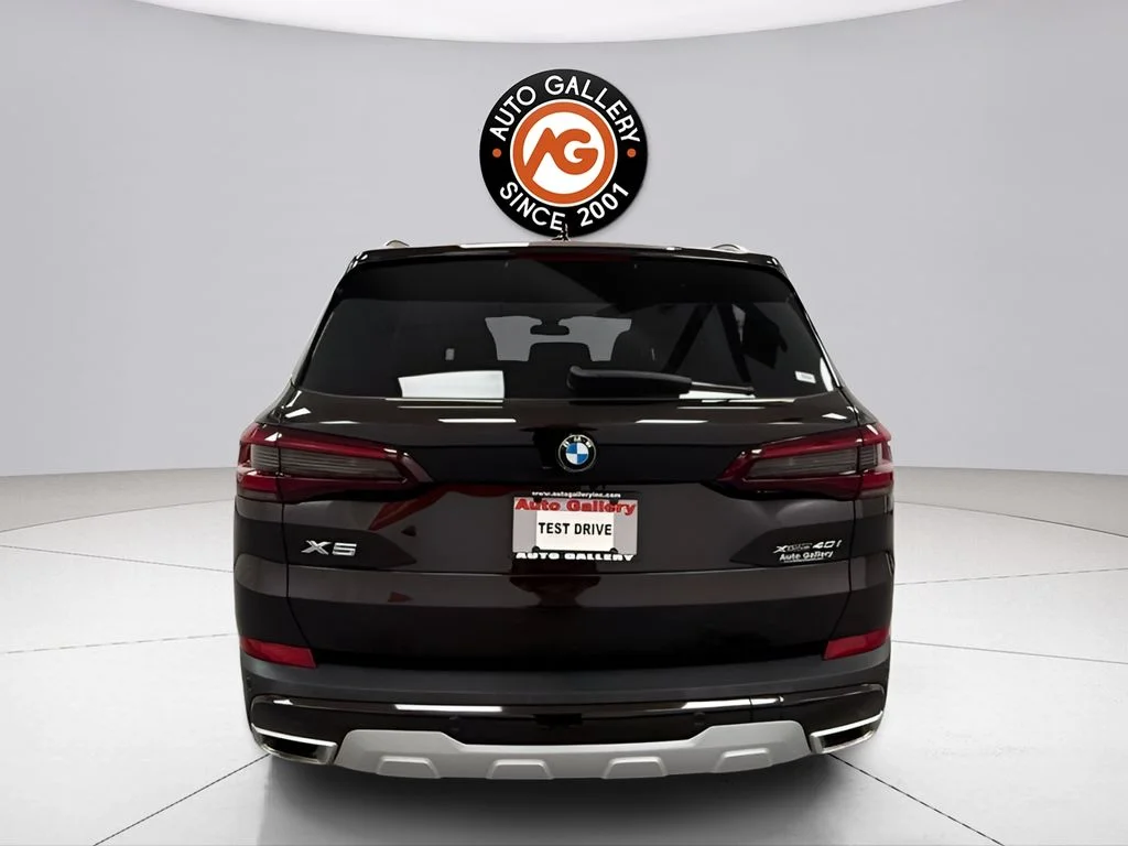 Used 2023 Brown BMW xDrive40i image 6