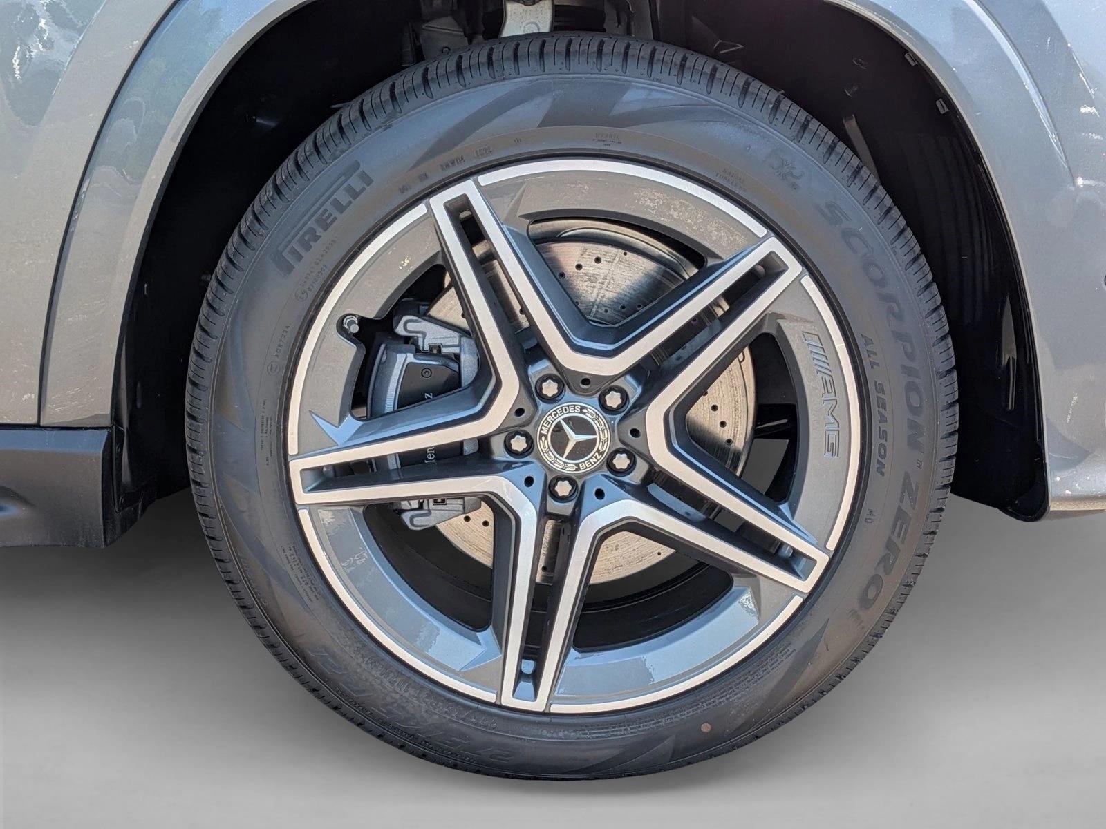 New 2026 Selenite Grey Metallic Mercedes-Benz GLS450 image 10