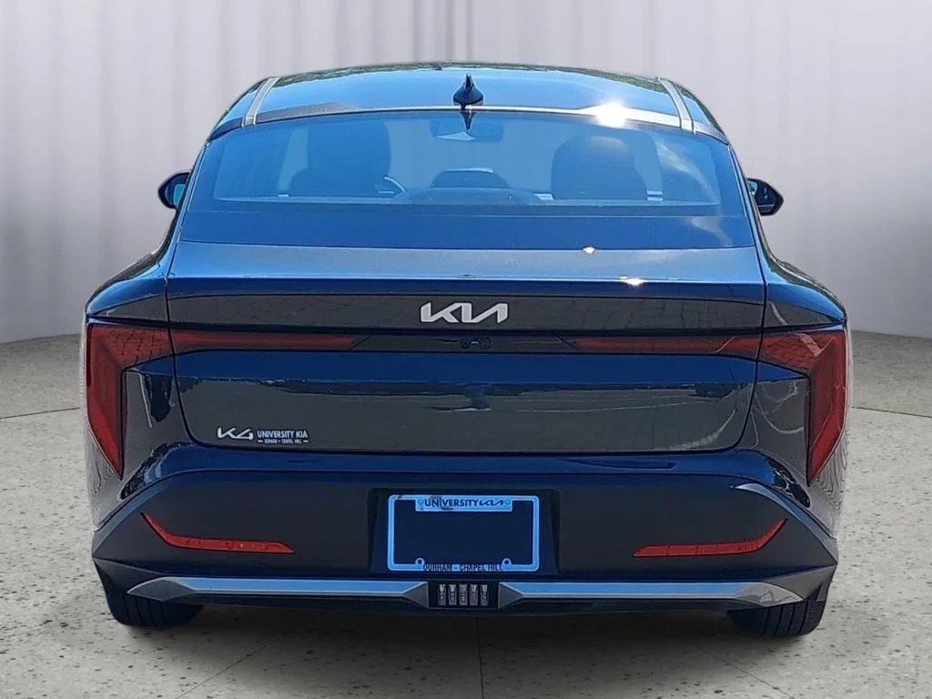 Used 2025 Gray Kia LXS image 4