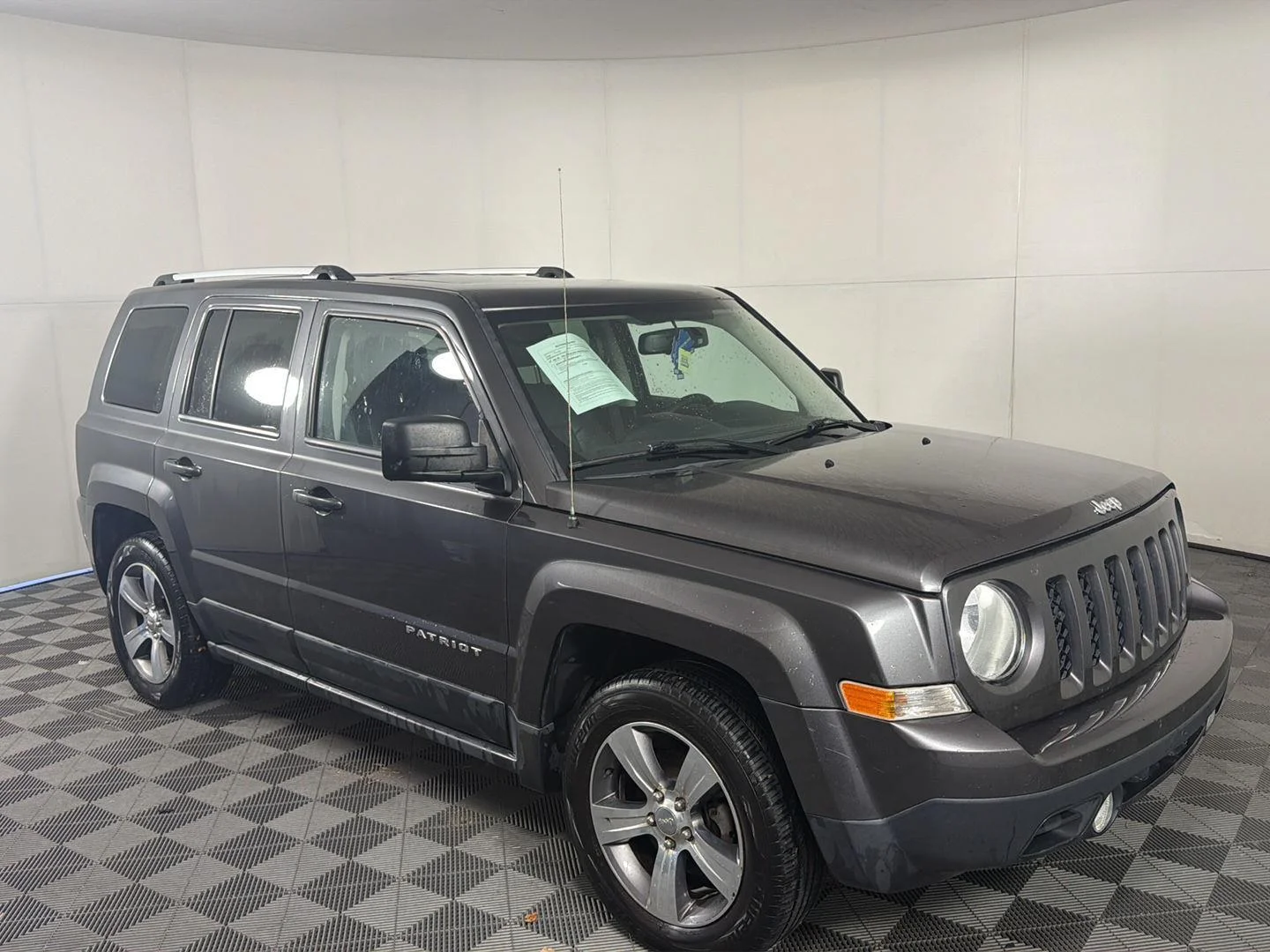 Used 2017 Granite Crystal Metallic Clearcoat Jeep High Altitude image 6