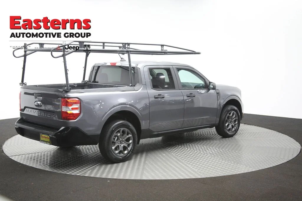 Used 2023 Gray Ford XLT image 40