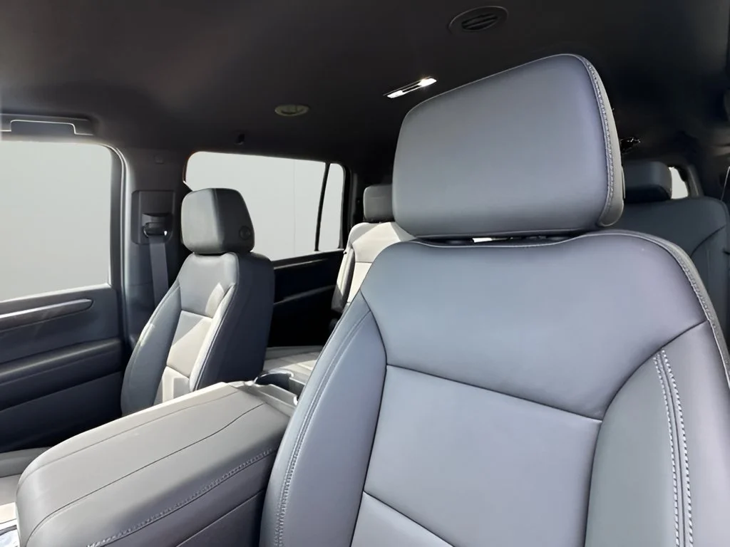 New 2026 Summit White Chevrolet Z71 image 15