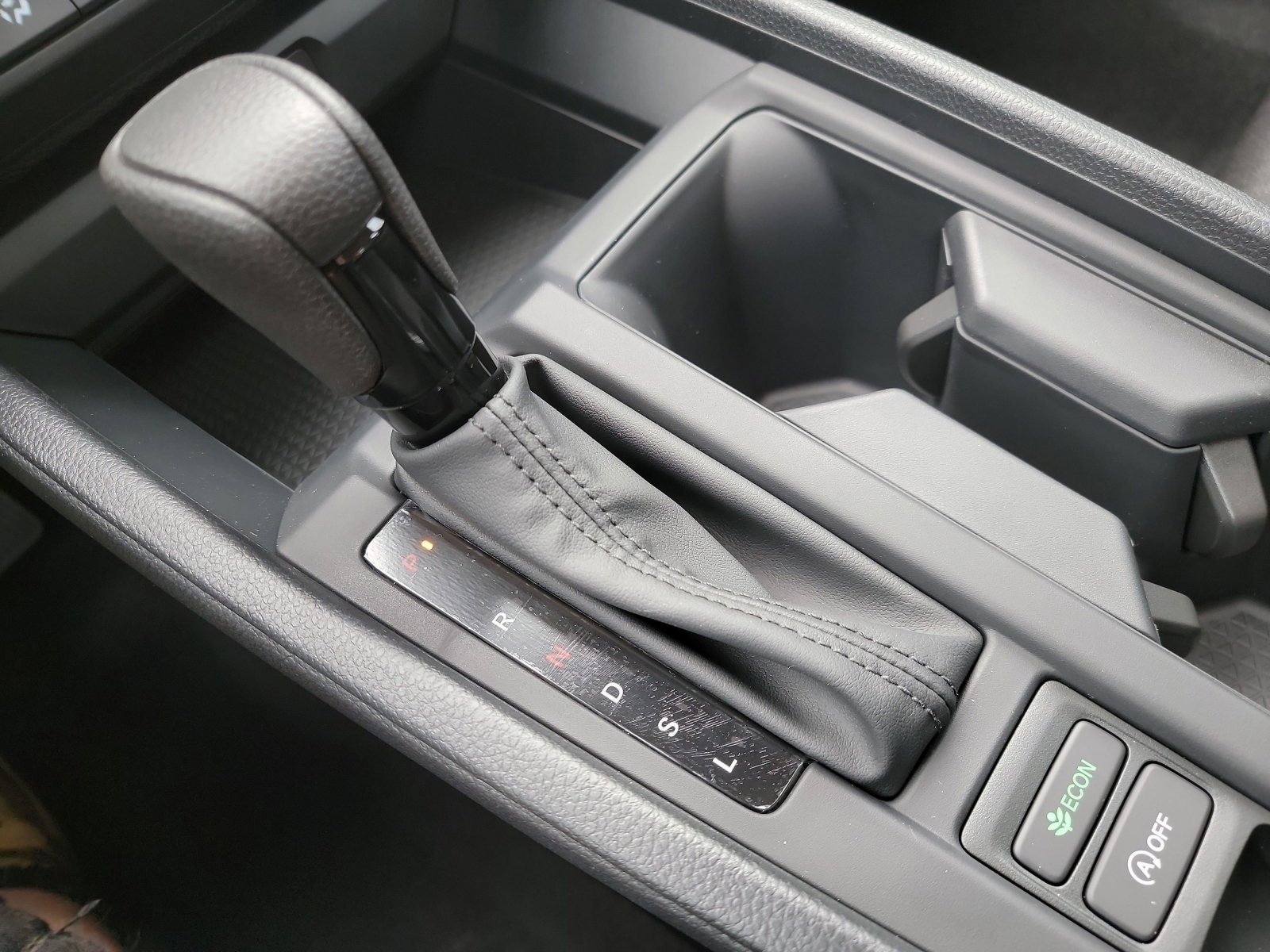 Used 2025 Silver Honda SE image 21