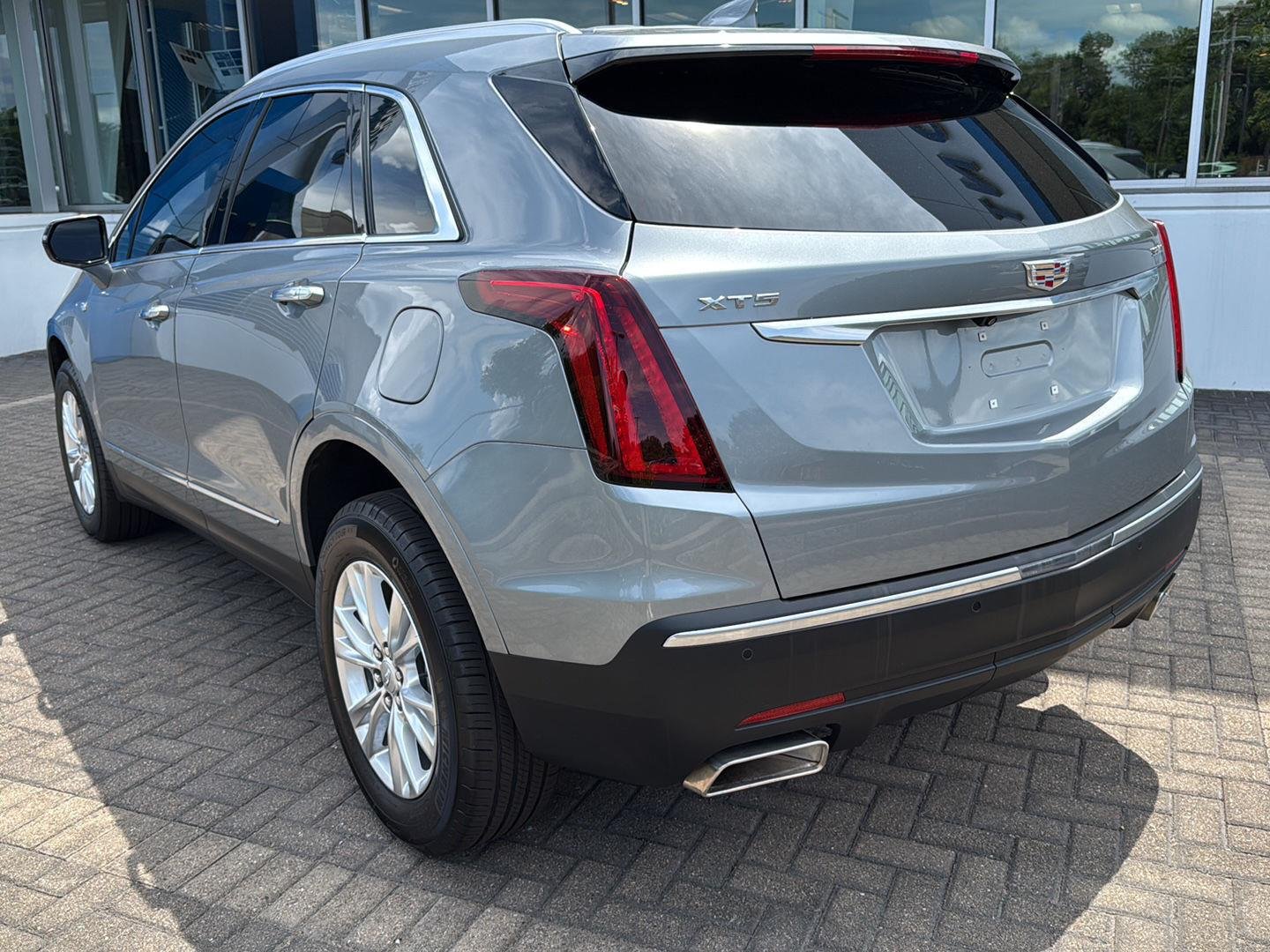 Used 2024 Argent Silver Metallic Cadillac Luxury image 3